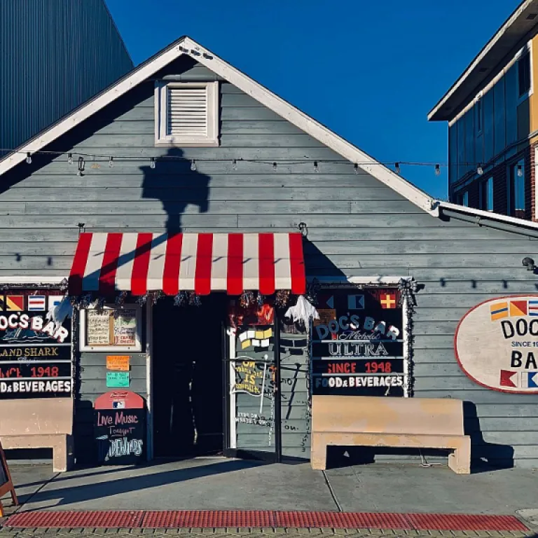 Comment le clip métal révolutionne la fixation dans l’immobilier commercial